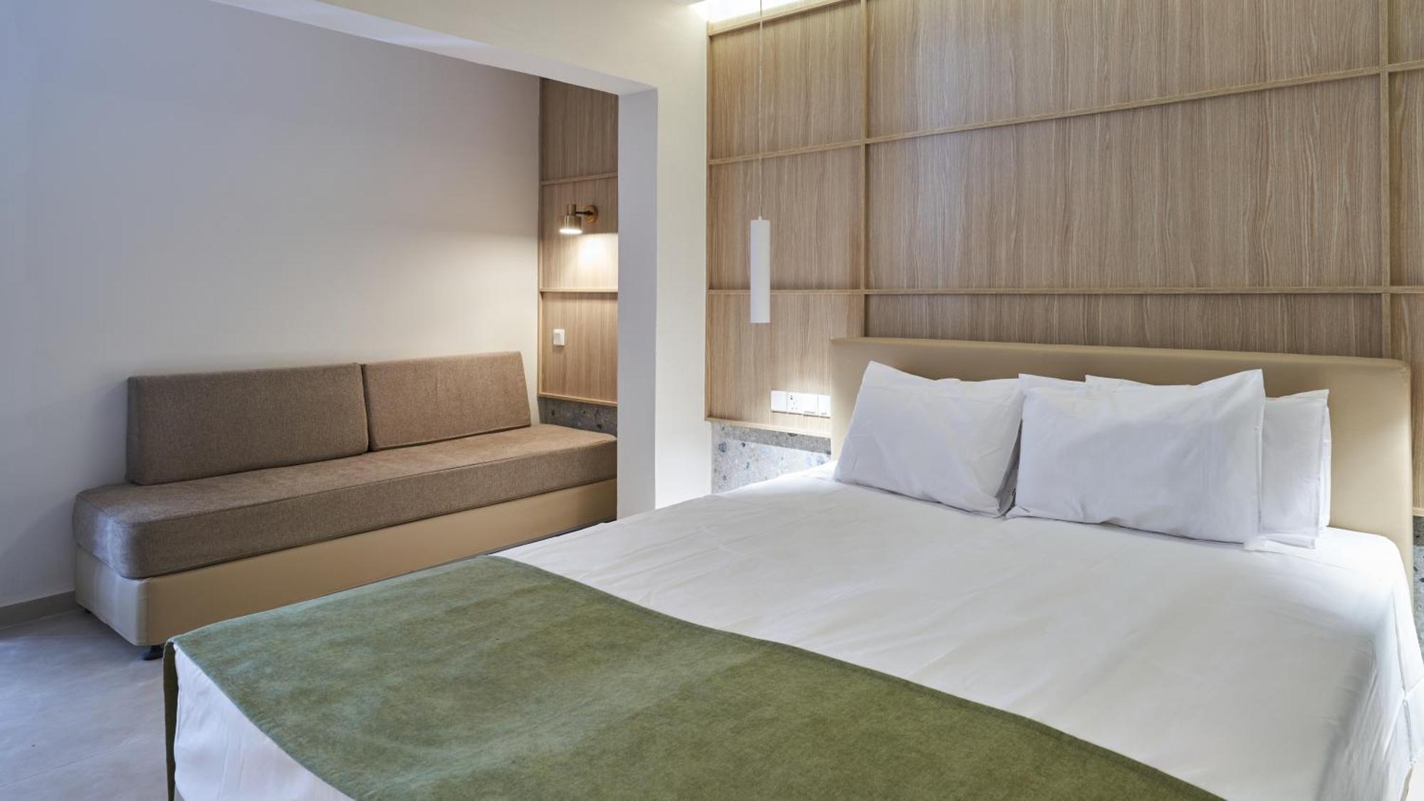 Hotel Eleni 4*